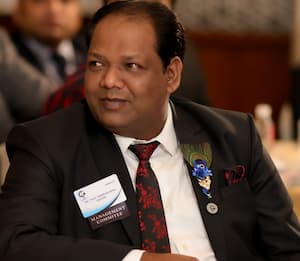 Dr. Vijay Vishwakarma hear portrait small