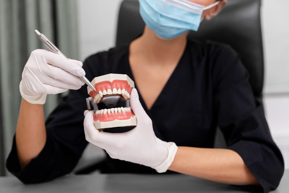 Who Can Benefit from Dentures in Aliganj, Lucknow Who Can Benefit from Dentures in Aliganj, Lucknow